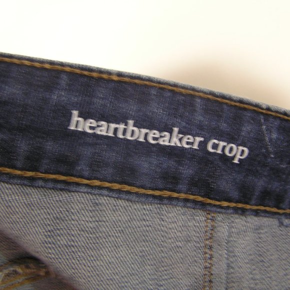 BEBE Heartbreaker Crop Jeans Size 24W - Picture 8 of 10